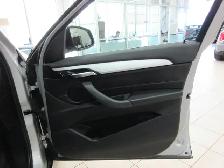 BMW X1 2018 xDrive28i TOIT PANO / CUIR NOIR / CAMERA / BLUETOOTH - Photo 14
