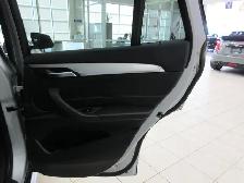 BMW X1 2018 xDrive28i TOIT PANO / CUIR NOIR / CAMERA / BLUETOOTH - Photo 16