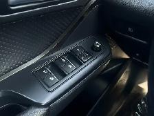 2018 Toyota C-HR XLE | HEATED SEATS | ALLOYS | CRUISE CONTROL - Photo 6