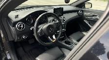 2017 Mercedes-Benz C-Class CLA250 AWD | Leather | Alloys | Low K - Photo 8