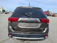 2016 Mitsubishi Outlander - Photo 6