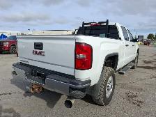 2018 GMC Sierra 2500HD - Photo 5