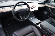 2022 Tesla Model 3 - Photo 9