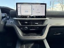2027 Ford Explorer Tremor | 800A: CONVENIENCE PACKAGE | 360 - Photo 24