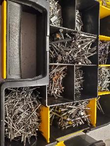 Two full Stanley storage containers for nails and screws - Photo 10