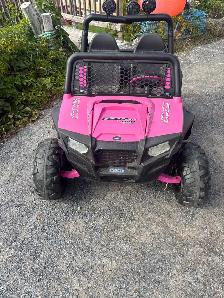 Used battery operated Barbie jeep for sale - Photo 2