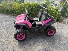 Used battery operated Barbie jeep for sale - Photo 3