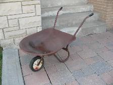 All Metal Mid-Size Wheelbarrow - Photo 8