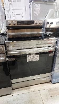 Stove 30' Samsung NE63A6511SS — 30' 6.3 cu. ft. New Open Box