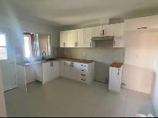 Verdun 5.5 renovated - Photo 2