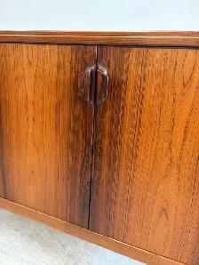 Mid Century Rosewood Sideboard - Free Delivery! - Photo 2