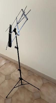 Profile MS125 collapsible music stand - Photo 3