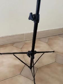 Profile MS125 collapsible music stand - Photo 4
