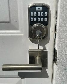 Locksmith Services in Mississauga - Door Locks rekey- Smart Lock - Photo 3
