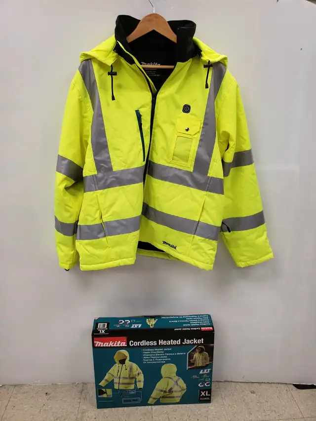 (9919602) Makita DCJ206ZXL Heated Jacket - Size XL