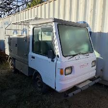ELECTRIC TRUCK ( NEED REPAIR)