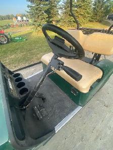 Golf Cart - Photo 4
