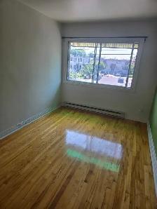 Grand 4 1/2 Appartement a louer Rent - Photo 4