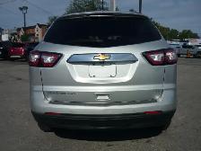 2017 Chevrolet Traverse LT - Photo 4
