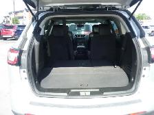 2017 Chevrolet Traverse LT - Photo 6