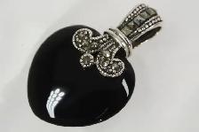 925 BLACK STONE HEART PENDANT