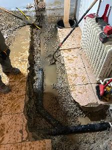 Reliable 4-5 Man Construction Crew Available Immediately | WAH - Photo 7