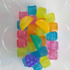 28 GLACONS NEUFS COLYBYOU PLASTIQUE COLORÉ EAU PURIFIÉ: $15.00