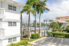 Condo à Louer – Ambassador South sur A1A Hallandale Beach – FL - Photo 3