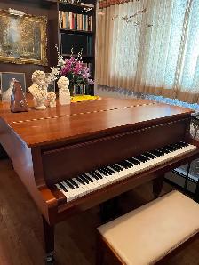 Grand piano