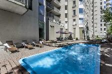 Gorgeous condo on the 11th of 12 floors, downtown Montreal - Photo 8