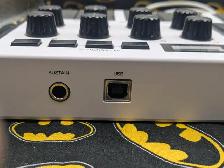 AKAI MPK MINI 25 Key Midi Controller w/Pads (#3139) - Photo 4
