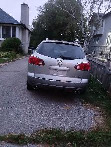 2008-9 Buick Enclave - Photo 2