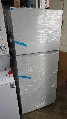 Fridge Danby 18 cu. ft. Top-Mount DFF176BW White Brand new open