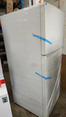 Fridge Danby 18 cu. ft. Top-Mount DFF176BW White Brand new open - Photo 3