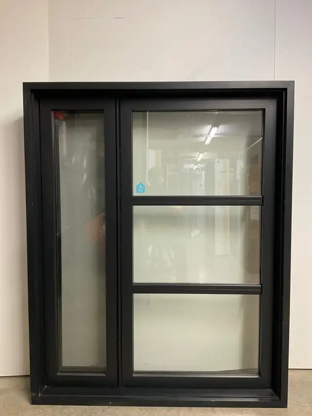 10951BH Fenêtre Battant HYBRIDE Noir/Noir 49 3/4 x 61 3/4