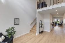 Townhouse for Rent - Royal Magnolia Ave, London, Ontario - Photo 2