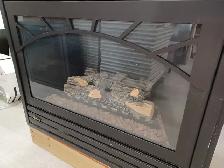 Natural Gas Fireplace - Photo 2