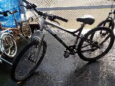 BEST OFFER! 2 LIKE NEW MOUNTAIN BIKES! GIANT & ROCKY MOUNTAIN - Photo 5