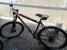 BEST OFFER! 2 LIKE NEW MOUNTAIN BIKES! GIANT & ROCKY MOUNTAIN - Photo 6