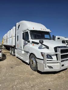 FLATBED TRUCK DRIVER - Photo 2