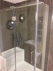 selling glass shower doors fxng. selling glass buthtub doors fix - Photo 9