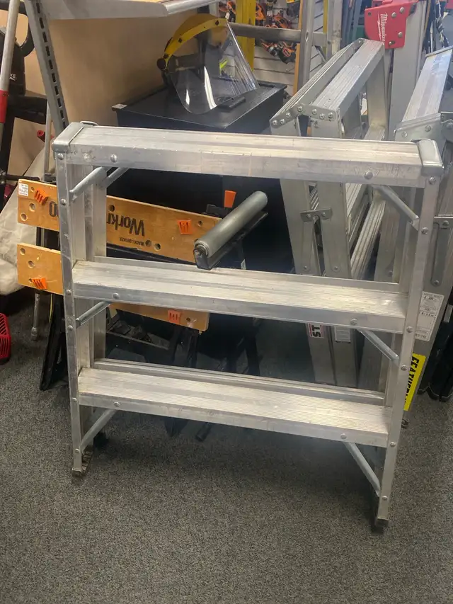 Featherlite FL-20 Sawhorse @ Cashopolis!!