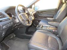 HONDA ODYSSEY, 2024 BLACK EDITION, 29,800 KM'S., THE TOP MODEL! - Photo 3