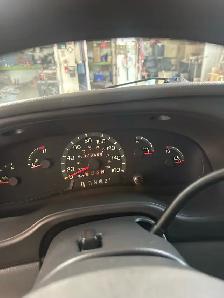 2003 Ford E350 Cube Van - Photo 10