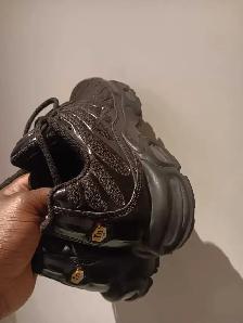8 Men's Nike Air Max Plus TN Triple Black