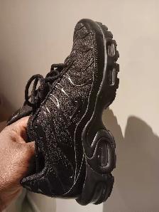 8 Men's Nike Air Max Plus TN Triple Black - Photo 2