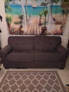 Couch/ love seat - Photo 3