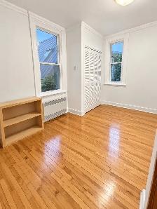 2-Bedroom Unit in Ottawa's Golden Triangle - Photo 4