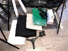 Canadian Studio Video Lighting and Backdrop Kit - Photo 3