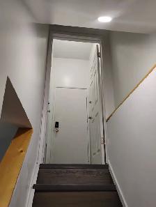 Basement Apartment - Photo 10